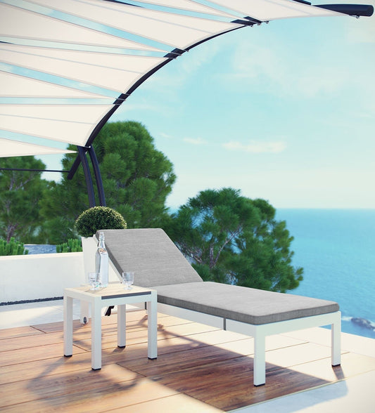 Dreamline Poolside Lounger With Cushion (White) And Side Table