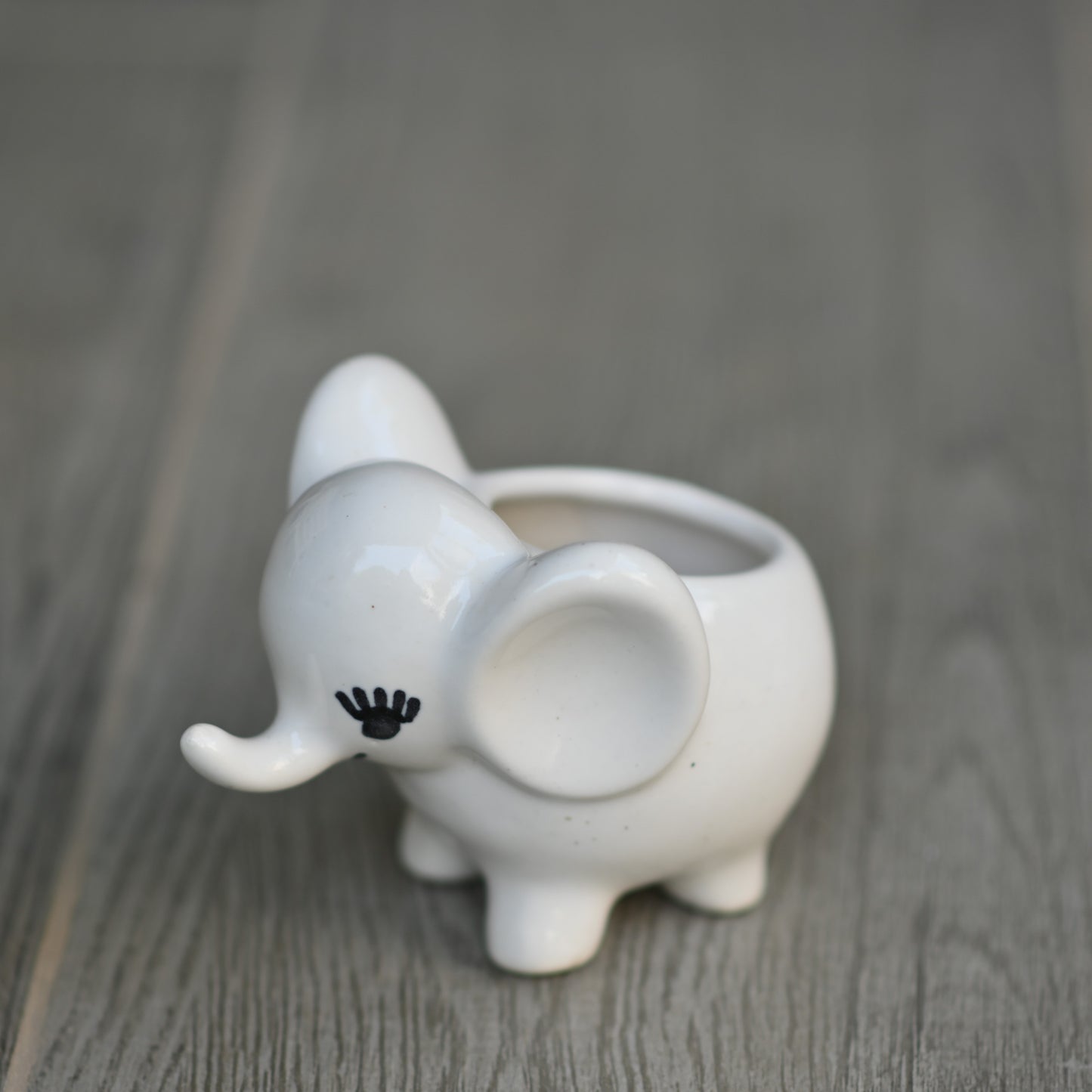 Ceramic Elephant Statue Pot