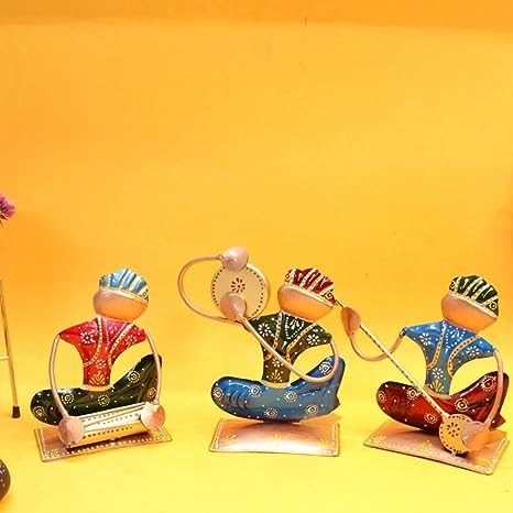 Handpainted Culture and Tradition Sitting Musical With Stand- Set of 3