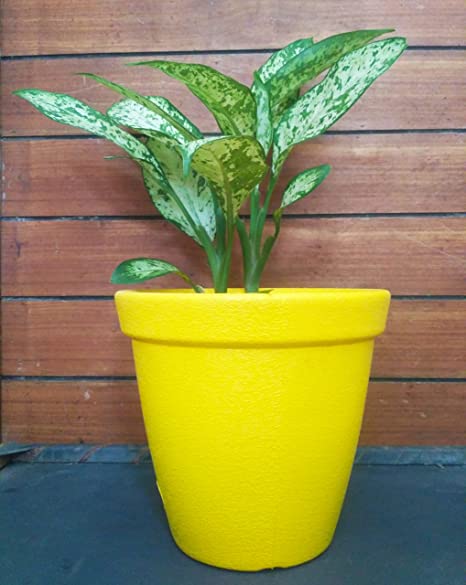 VGreen Plastic Planter Round Pots (Set of 3)