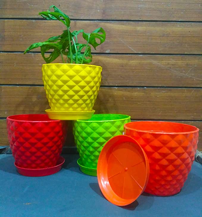 Vgreen 6 Inches Multicolored Plastic Table Pots (6 Pots with Trays)