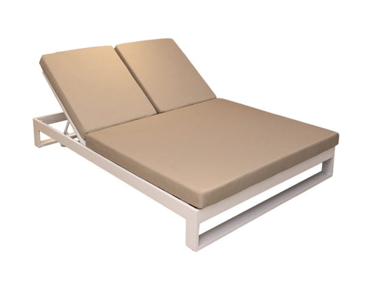 Dreamline Outdoor Furniture Double Poolside Lounger With Cushion (White)