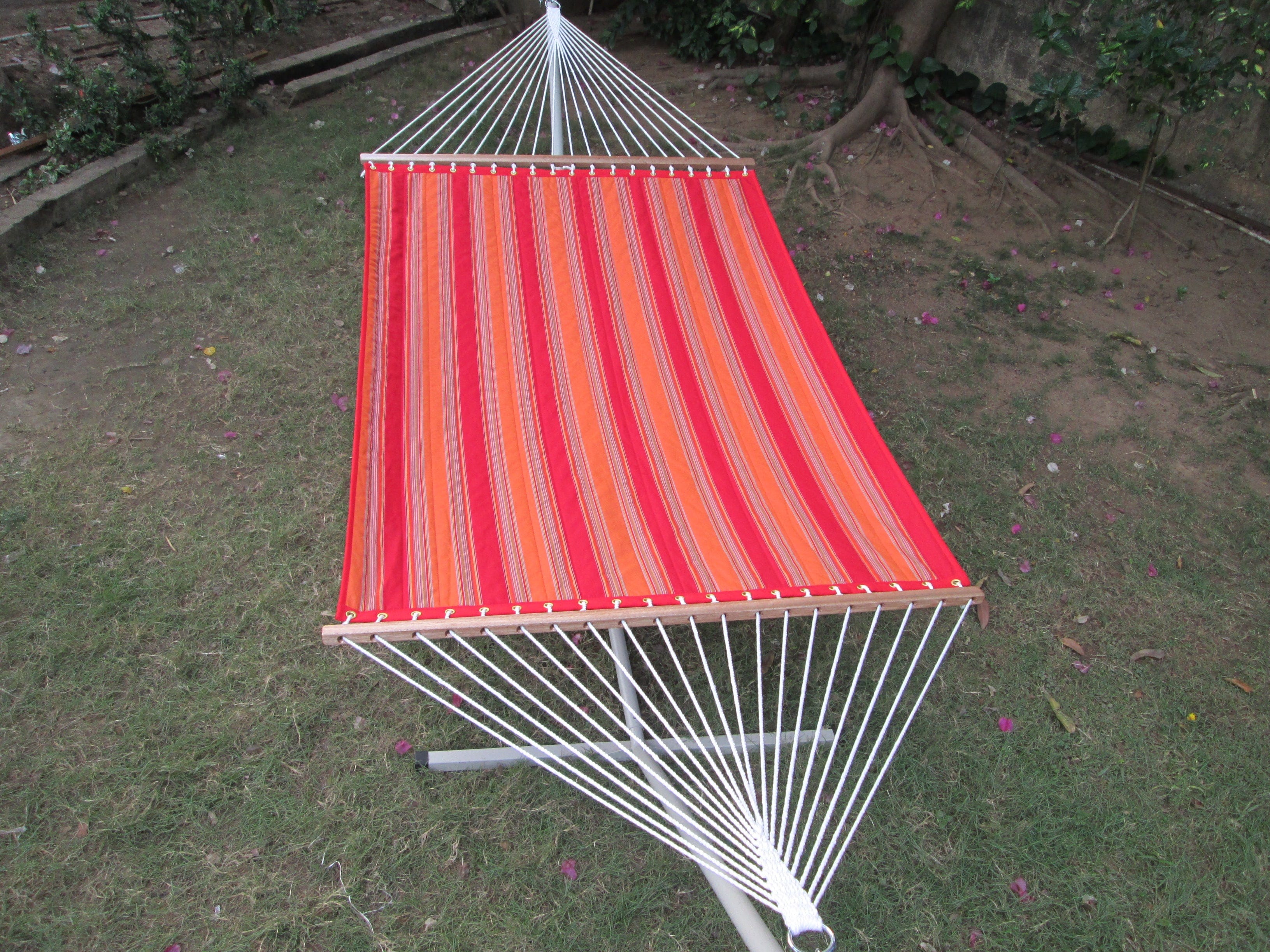 Outdoor Resistant Sunrise Reverse Use Quilted Hammock With Steel Hammock Stand Frame