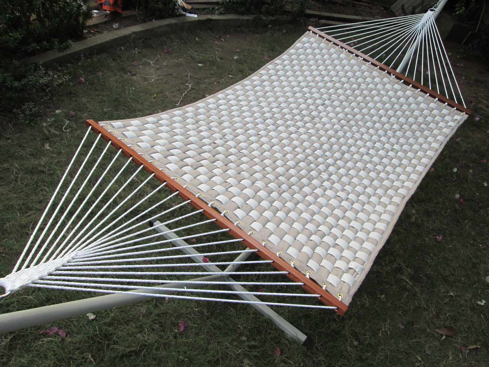 Outdoor Tan & Flax Checkered Quilted Hammock With Steel Hammock Stand Frame