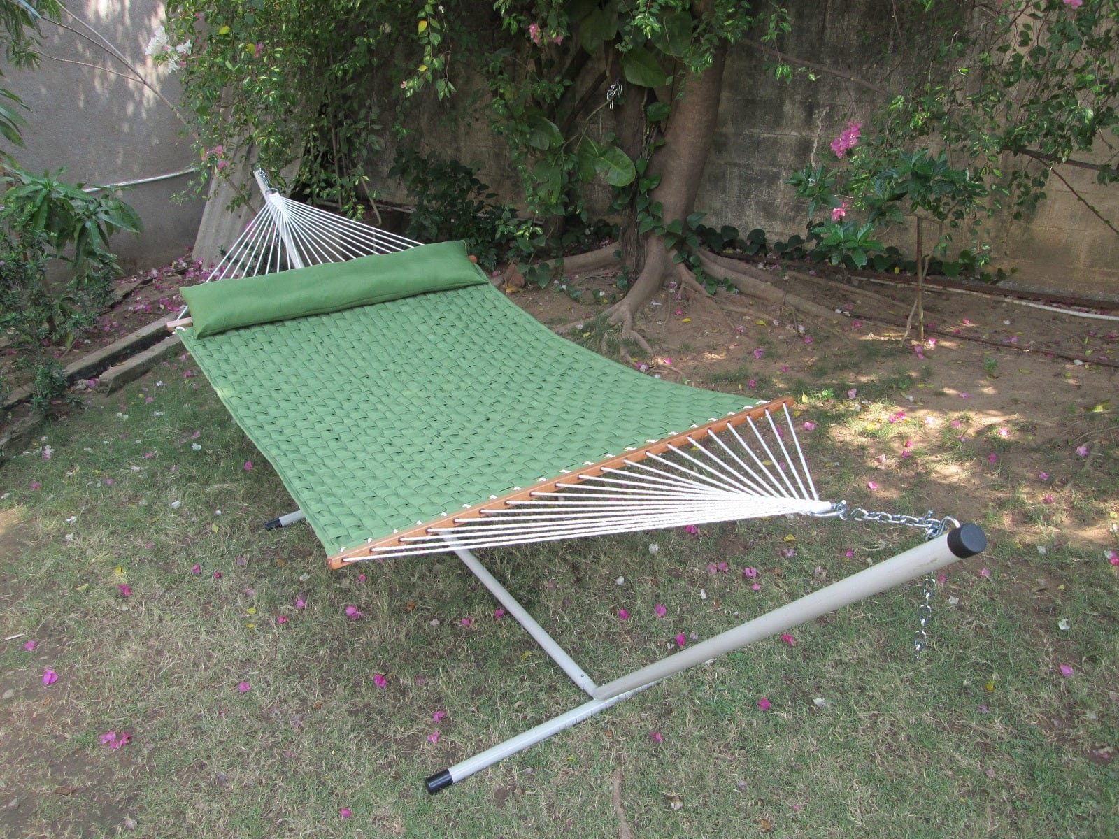 Outdoor Green Softcomb Quilted Hammock with Steel hammock stand Frame