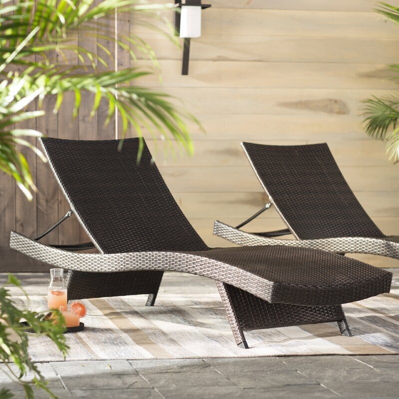 Dreamline Outdoor Poolside Lounger With Cushions (Set of 2)